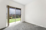 https://images.listonce.com.au/custom/160x/listings/9-sophie-place-greensborough-vic-3088/767/01941767_img_11.jpg?ZMTuJO1cPxs