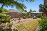 https://images.listonce.com.au/custom/160x/listings/9-st-aidans-drive-lake-wendouree-vic-3350/963/01607963_img_06.jpg?XrttH1EEW7k