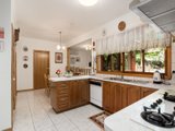 https://images.listonce.com.au/custom/160x/listings/9-st-andrews-drive-chirnside-park-vic-3116/335/01524335_img_07.jpg?G1iTgAEilBo