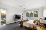https://images.listonce.com.au/custom/160x/listings/9-st-andrews-street-st-andrews-vic-3761/779/01753779_img_12.jpg?6sYUpST6tog