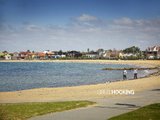 https://images.listonce.com.au/custom/160x/listings/9-stewart-street-williamstown-vic-3016/021/01203021_img_10.jpg?JUzQ4wGncO8