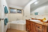 https://images.listonce.com.au/custom/160x/listings/9-stonington-place-ringwood-vic-3134/375/00557375_img_08.jpg?bGvx6wKMVc4