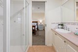 https://images.listonce.com.au/custom/160x/listings/9-swallows-close-mornington-vic-3931/292/01547292_img_08.jpg?5Nn-isUtjag