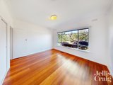 https://images.listonce.com.au/custom/160x/listings/9-sybil-street-hampton-east-vic-3188/496/01927496_img_12.jpg?d7_cJqdNGi4