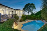 https://images.listonce.com.au/custom/160x/listings/9-tara-avenue-kew-vic-3101/523/00366523_img_11.jpg?nTmZt6Kq0u4