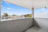 https://images.listonce.com.au/custom/160x/listings/9-taylor-avenue-burwood-east-vic-3151/483/01811483_img_11.jpg?GRtbmmCJcV4