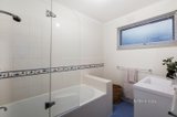 https://images.listonce.com.au/custom/160x/listings/9-terrigal-place-greensborough-vic-3088/812/01070812_img_06.jpg?aqnbq0auCJo