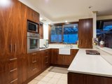 https://images.listonce.com.au/custom/160x/listings/9-tibarri-court-mooroolbark-vic-3138/165/01524165_img_09.jpg?6-DoSi9g7K0