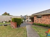 https://images.listonce.com.au/custom/160x/listings/9-tibarri-court-mooroolbark-vic-3138/500/01525500_img_21.jpg?RBReTEqBTN4