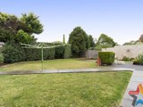 https://images.listonce.com.au/custom/160x/listings/9-tibarri-court-mooroolbark-vic-3138/500/01525500_img_24.jpg?QbV3fIjNwnM