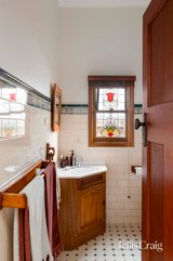 https://images.listonce.com.au/custom/160x/listings/9-tobin-avenue-northcote-vic-3070/580/01905580_img_17.jpg?YSi8Mgcx8BU
