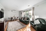 https://images.listonce.com.au/custom/160x/listings/9-tonyl-court-greensborough-vic-3088/402/01449402_img_02.jpg?5kSVqdG974c