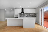 https://images.listonce.com.au/custom/160x/listings/9-toombah-street-mount-waverley-vic-3149/944/01724944_img_03.jpg?2f_JuFZ-3Gk