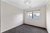 https://images.listonce.com.au/custom/160x/listings/9-torbreck-avenue-south-morang-vic-3752/815/01782815_img_07.jpg?LyBPD43V4CY