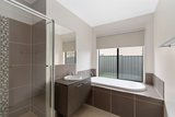 https://images.listonce.com.au/custom/160x/listings/9-torbreck-avenue-south-morang-vic-3752/815/01782815_img_08.jpg?Eh3gwKFmO18