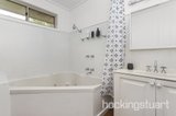 https://images.listonce.com.au/custom/160x/listings/9-trinian-street-vermont-vic-3133/047/01684047_img_05.jpg?yeNv3pKwCf4
