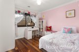 https://images.listonce.com.au/custom/160x/listings/9-trinian-street-vermont-vic-3133/047/01684047_img_07.jpg?ZBUMnsMn4ys