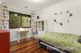 https://images.listonce.com.au/custom/160x/listings/9-trinian-street-vermont-vic-3133/047/01684047_img_08.jpg?u3qoyPWsP4g