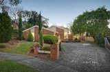 https://images.listonce.com.au/custom/160x/listings/9-tristan-court-eltham-north-vic-3095/401/01601401_img_19.jpg?zwvbwUS5hB0