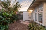 https://images.listonce.com.au/custom/160x/listings/9-turnbull-grove-northcote-vic-3070/219/01127219_img_13.jpg?9L39vHj01IY