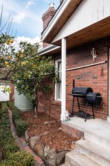 https://images.listonce.com.au/custom/160x/listings/9-turnbull-street-clifton-hill-vic-3068/983/01267983_img_11.jpg?2zcUjjg56AE