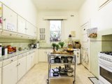 https://images.listonce.com.au/custom/160x/listings/9-vautier-street-elwood-vic-3184/052/01794052_img_06.jpg?LpBNb9mVqPA
