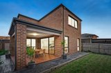 https://images.listonce.com.au/custom/160x/listings/9-vine-court-bentleigh-east-vic-3165/064/00548064_img_08.jpg?Dn9j2pJwhFQ