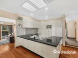 https://images.listonce.com.au/custom/160x/listings/9-wannan-court-kilsyth-vic-3137/010/01526010_img_01.jpg?HJxfR_IIxx4