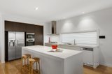 https://images.listonce.com.au/custom/160x/listings/9-watson-road-sorrento-vic-3943/443/01034443_img_06.jpg?sFl8IYS22x4