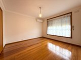 https://images.listonce.com.au/custom/160x/listings/9-wilton-way-doncaster-vic-3108/191/01739191_img_10.jpg?UR8_81jKt2Y
