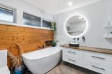 https://images.listonce.com.au/custom/160x/listings/9-withers-way-eltham-vic-3095/764/01470764_img_09.jpg?sdymoTHtuu4