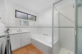 https://images.listonce.com.au/custom/160x/listings/9-woodside-court-ballarat-north-vic-3350/799/01617799_img_12.jpg?yxPQMkAmXHs