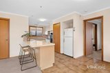 https://images.listonce.com.au/custom/160x/listings/9-yeats-street-castlemaine-vic-3450/059/01767059_img_04.jpg?PqXIWYqTfiM