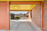 https://images.listonce.com.au/custom/160x/listings/9-yeats-street-castlemaine-vic-3450/059/01767059_img_13.jpg?MoGBrlvYYkE