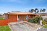 https://images.listonce.com.au/custom/160x/listings/9-yeats-street-castlemaine-vic-3450/059/01767059_img_14.jpg?ce1AyJLCuOE