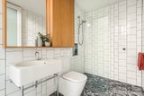 https://images.listonce.com.au/custom/160x/listings/90-addison-street-elwood-vic-3184/693/01794693_img_20.jpg?1O9mhOyi2gA