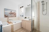https://images.listonce.com.au/custom/160x/listings/90-aylesbury-boulevard-doreen-vic-3754/252/01727252_img_11.jpg?AKNQnojkGl4