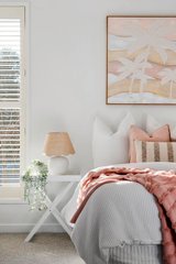 https://images.listonce.com.au/custom/160x/listings/90-aylesbury-boulevard-doreen-vic-3754/252/01727252_img_15.jpg?r4BYvgNfnR0