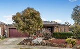 https://images.listonce.com.au/custom/160x/listings/90-caroline-chisholm-drive-kyneton-vic-3444/161/01581161_img_01.jpg?Zhe-f-hfJDY