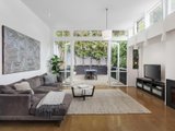 https://images.listonce.com.au/custom/160x/listings/90-chatsworth-road-prahran-vic-3181/281/00975281_img_02.jpg?1VSG5P0tITA