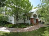 https://images.listonce.com.au/custom/160x/listings/90-fairview-avenue-newtown-vic-3220/799/01699799_img_01.jpg?kq5S1J4zIZY