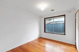 https://images.listonce.com.au/custom/160x/listings/90-railway-parade-eltham-vic-3095/726/01907726_img_09.jpg?bS8J2b640DU