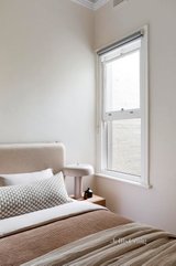 https://images.listonce.com.au/custom/160x/listings/90-wilson-street-brunswick-vic-3056/582/01701582_img_12.jpg?pQUn0Ojpi3M