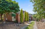 https://images.listonce.com.au/custom/160x/listings/90-winyard-drive-mooroolbark-vic-3138/707/01902707_img_01.jpg?8fRnrOVTMfo