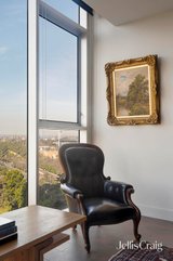 https://images.listonce.com.au/custom/160x/listings/90231-spring-street-melbourne-vic-3000/849/01979849_img_11.jpg?P-EhgF8pnJk