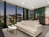 https://images.listonce.com.au/custom/160x/listings/90552-park-street-south-melbourne-vic-3205/042/01090042_img_01.jpg?MxH3XfJcpYQ