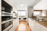 https://images.listonce.com.au/custom/160x/listings/906107-beach-street-port-melbourne-vic-3207/560/01934560_img_04.jpg?vmD_h46eln4