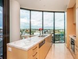 https://images.listonce.com.au/custom/160x/listings/906480-riversdale-road-hawthorn-east-vic-3123/906/01736906_img_04.jpg?GaPR2rg6Ilc