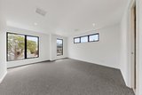https://images.listonce.com.au/custom/160x/listings/90c-parkmore-road-bentleigh-east-vic-3165/360/01817360_img_09.jpg?rN0AxR9WebE