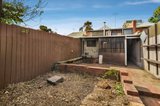 https://images.listonce.com.au/custom/160x/listings/91-chapman-street-north-melbourne-vic-3051/647/00780647_img_07.jpg?h-wp-_OHhSA